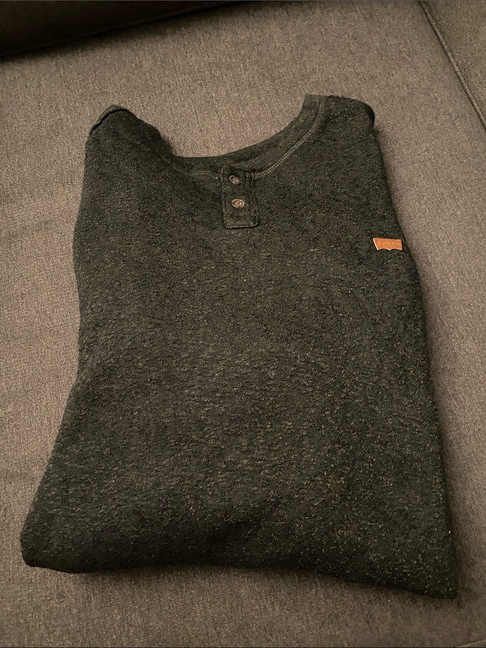 Levi men’s pull over